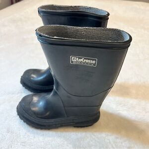 🔆 Bundle items 6 for $30 LaCrosse Kids Black Rain Boots